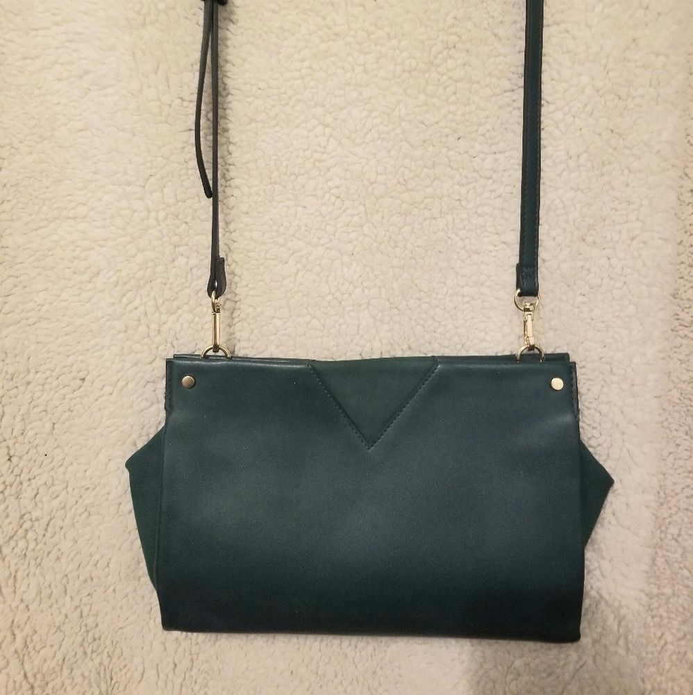 3/$15 Emerald Green cross body bag